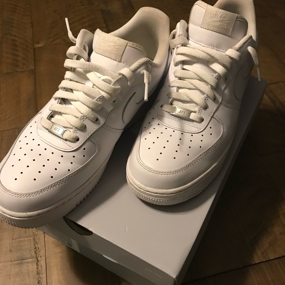 Men’s Nike Air Force 1 - Picture 1 of 5
